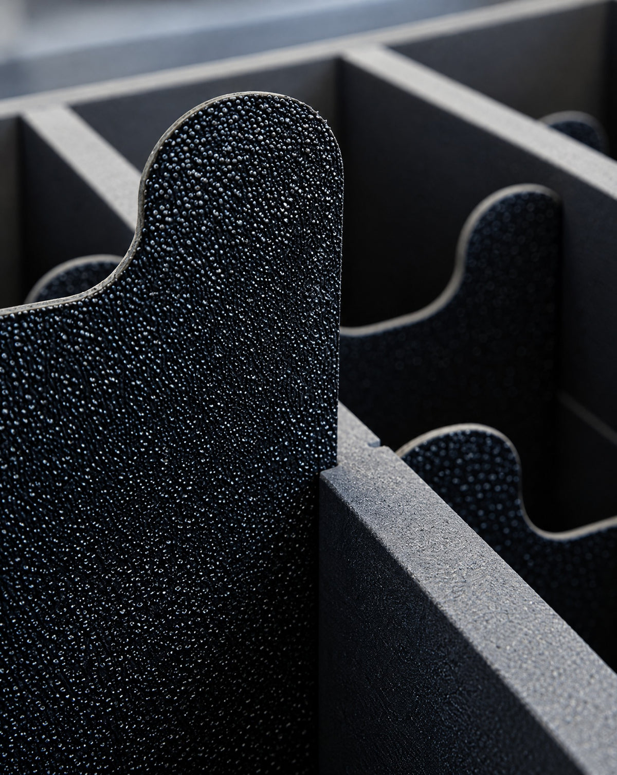 ZARGES CURATOR Open Edition, divider close up