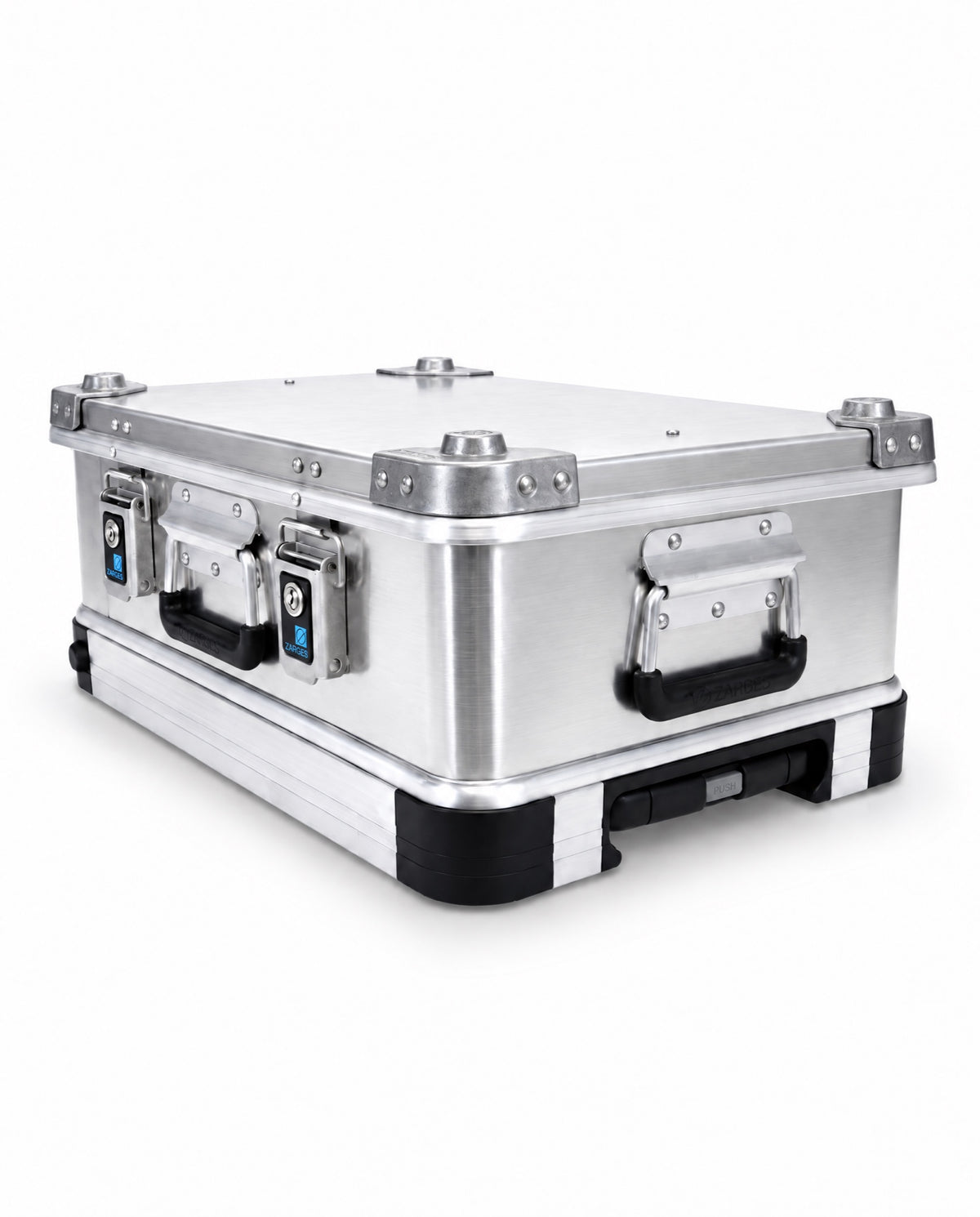 ZARGES VOYAGER Open Edition, closed, front-right angle showing latches and end handle