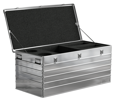 ZARGES K470-40876 open with black foam cutouts in the base and foam-lined lid