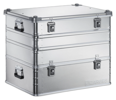 ZARGES K470-Plus Hood Case, closed, tall hood seated on its base with two rows of latches