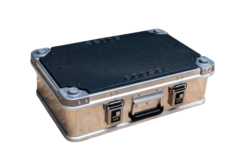 ZARGES K470 case with a Goose Gear K470 Top Plate fitted to the lid, front view