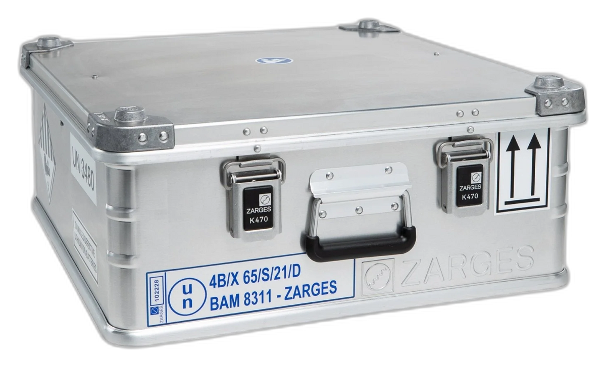 ZARGES C-Series Battery Case-40582, closed, front view with marking and this-way-up labels