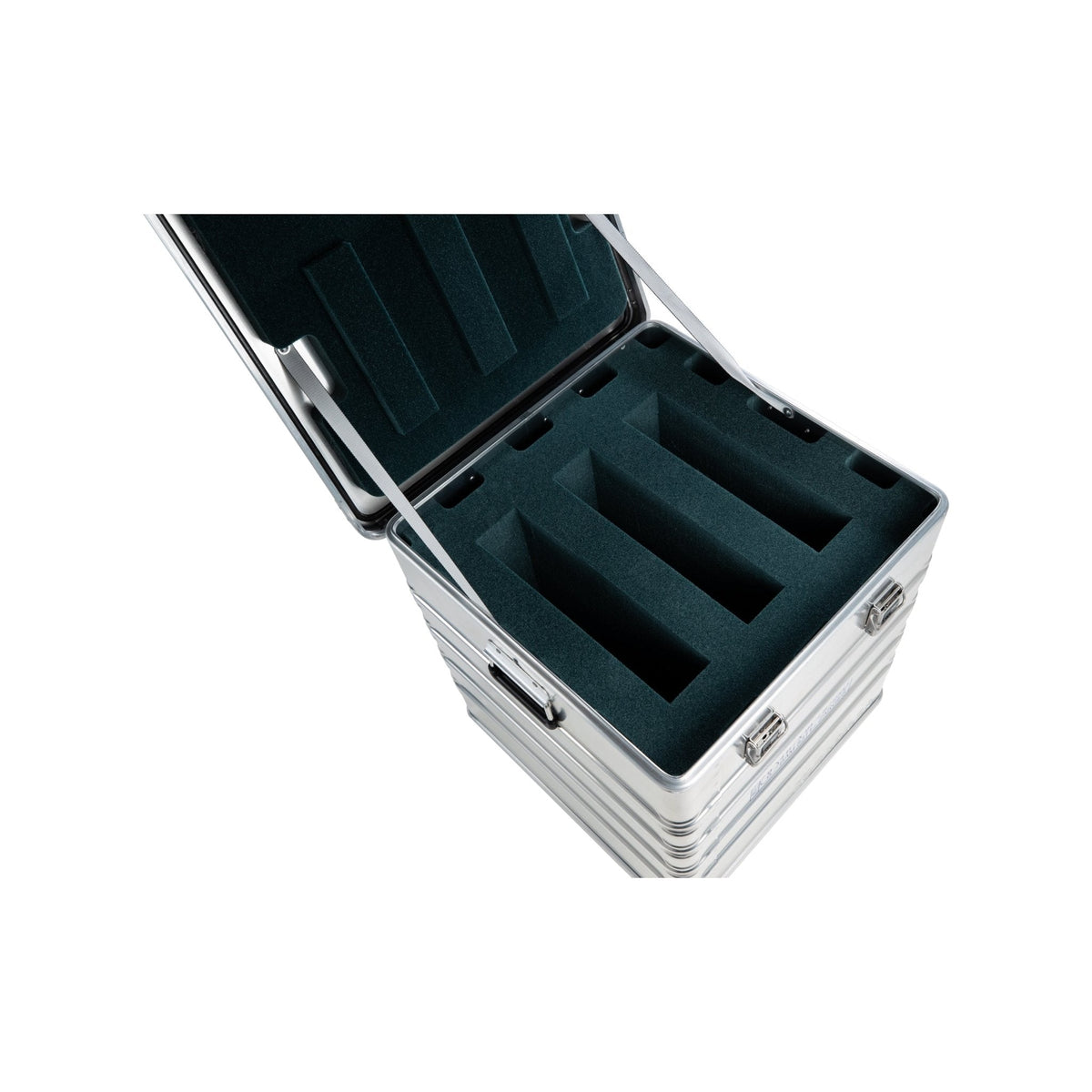 ZARGES Lift Foil F-Series 3 Battery Case from above with three battery slots in foam
