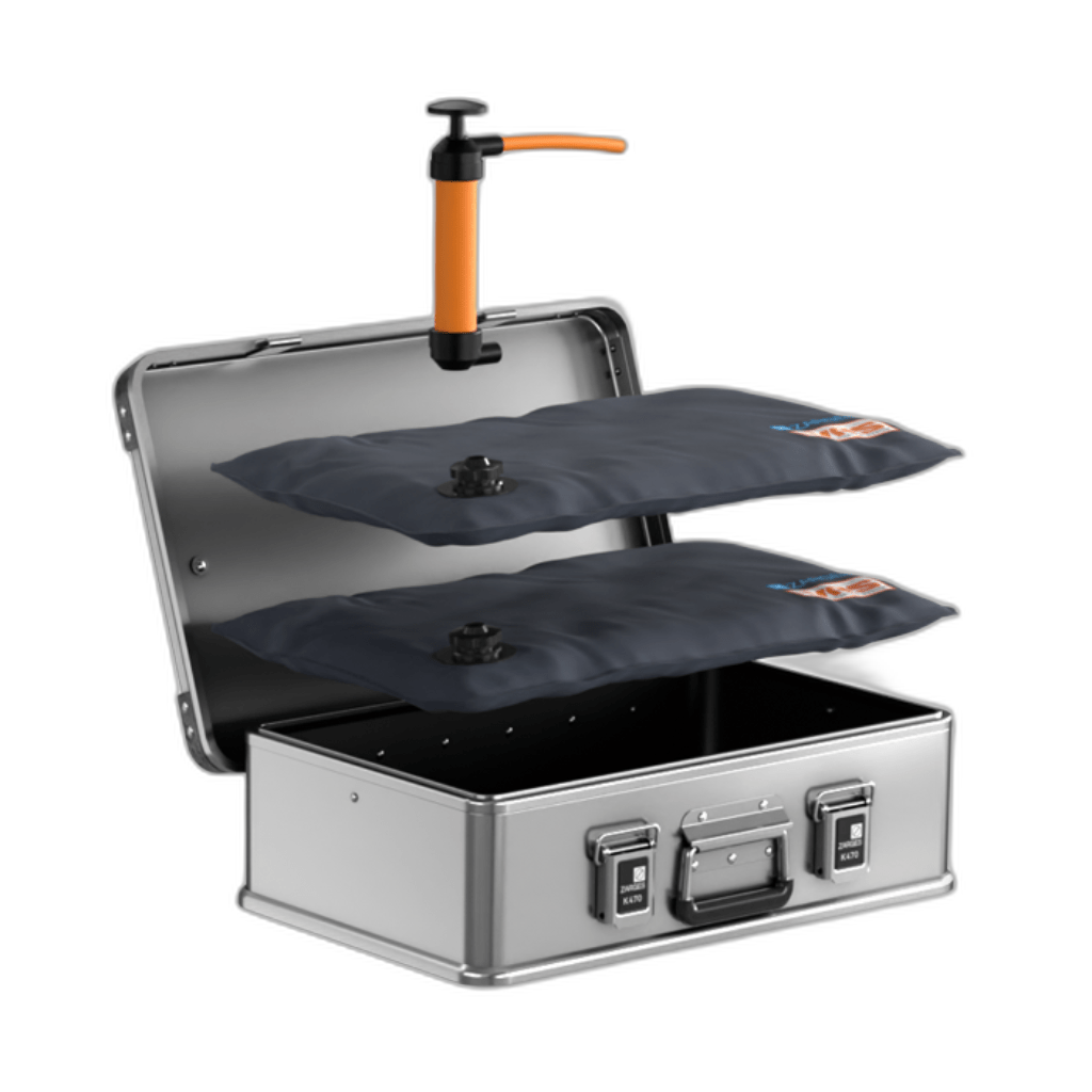 ZARGES Small 1-Layer KOR Kit, two inflatable panels and an orange hand pump above an open case